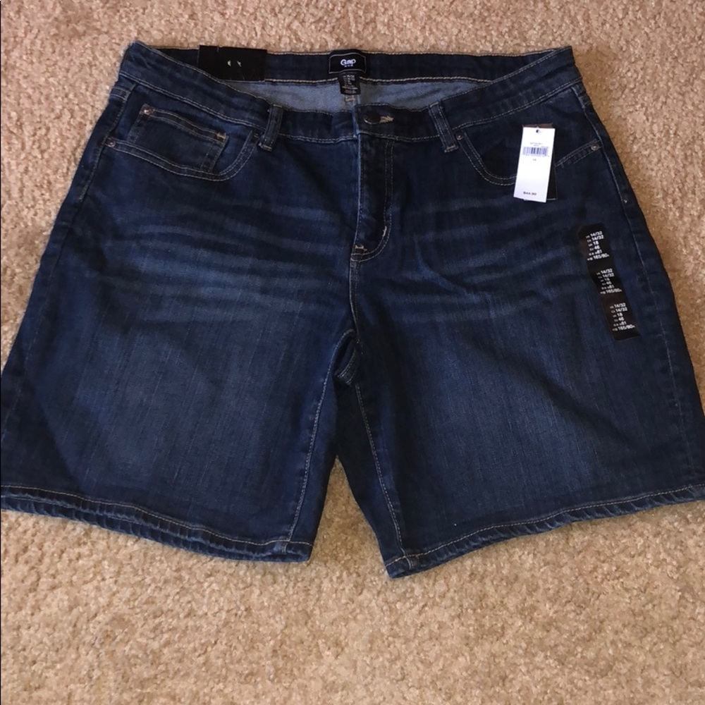 GAP DARK DENIM SHORTS